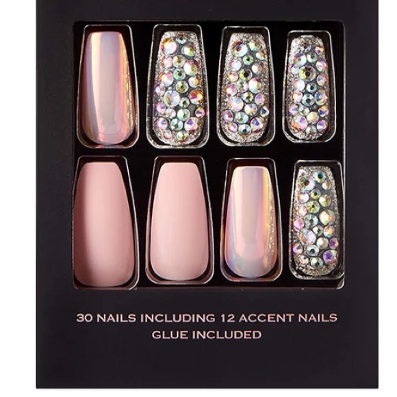 Nails: Kiss Press On Masterpiece One of a Kind Nails - Picture 4 of 5